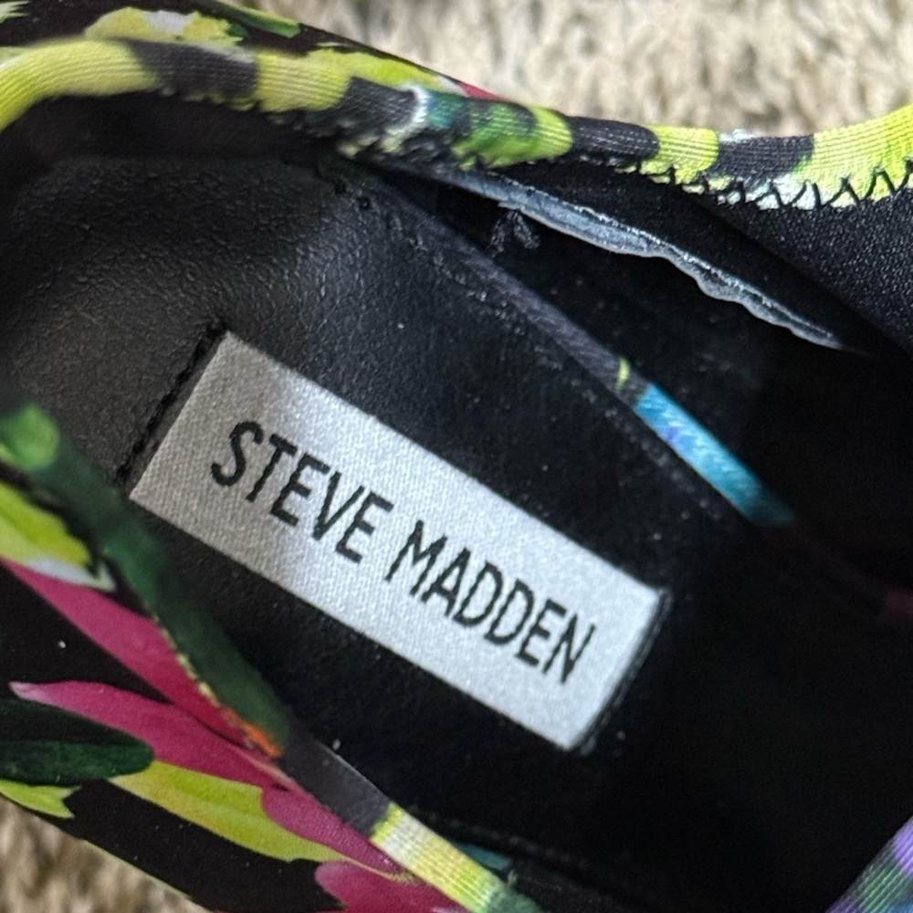 Steve Madden Floral Black Pink Green Heels - Picture 8 of 8